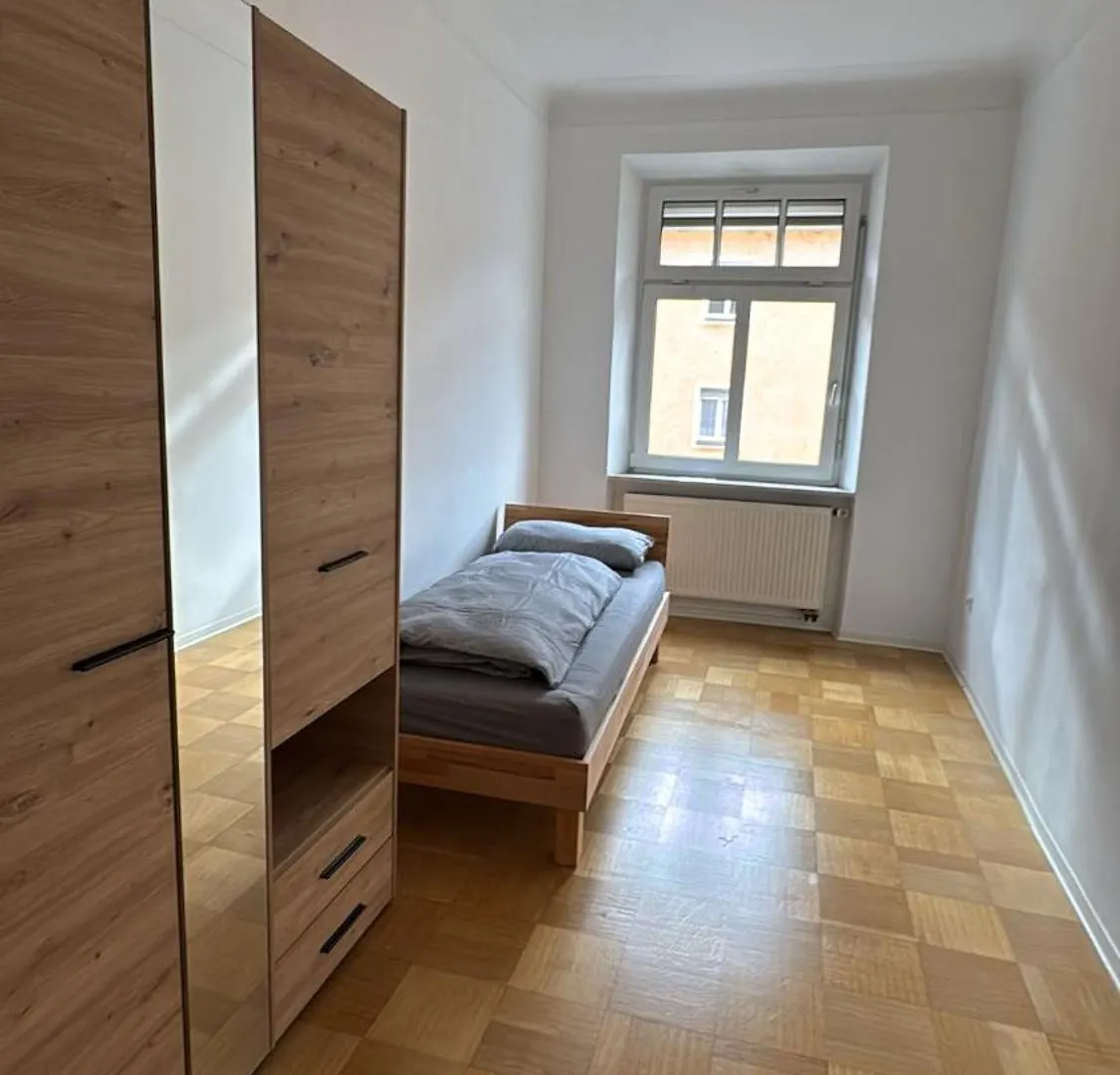 Bahnhofsnaehe - Grosse Wohnung - Zentrumsnah - Fuerth Nuernberg Apartment